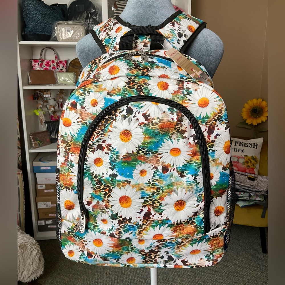 NGIL Large Daisy and Leopard Print Backpack. NWOT!